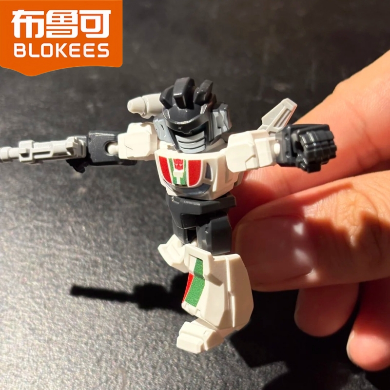 Blokees Transformers Defender  – Model Kit Transformers Bewertung und Preis