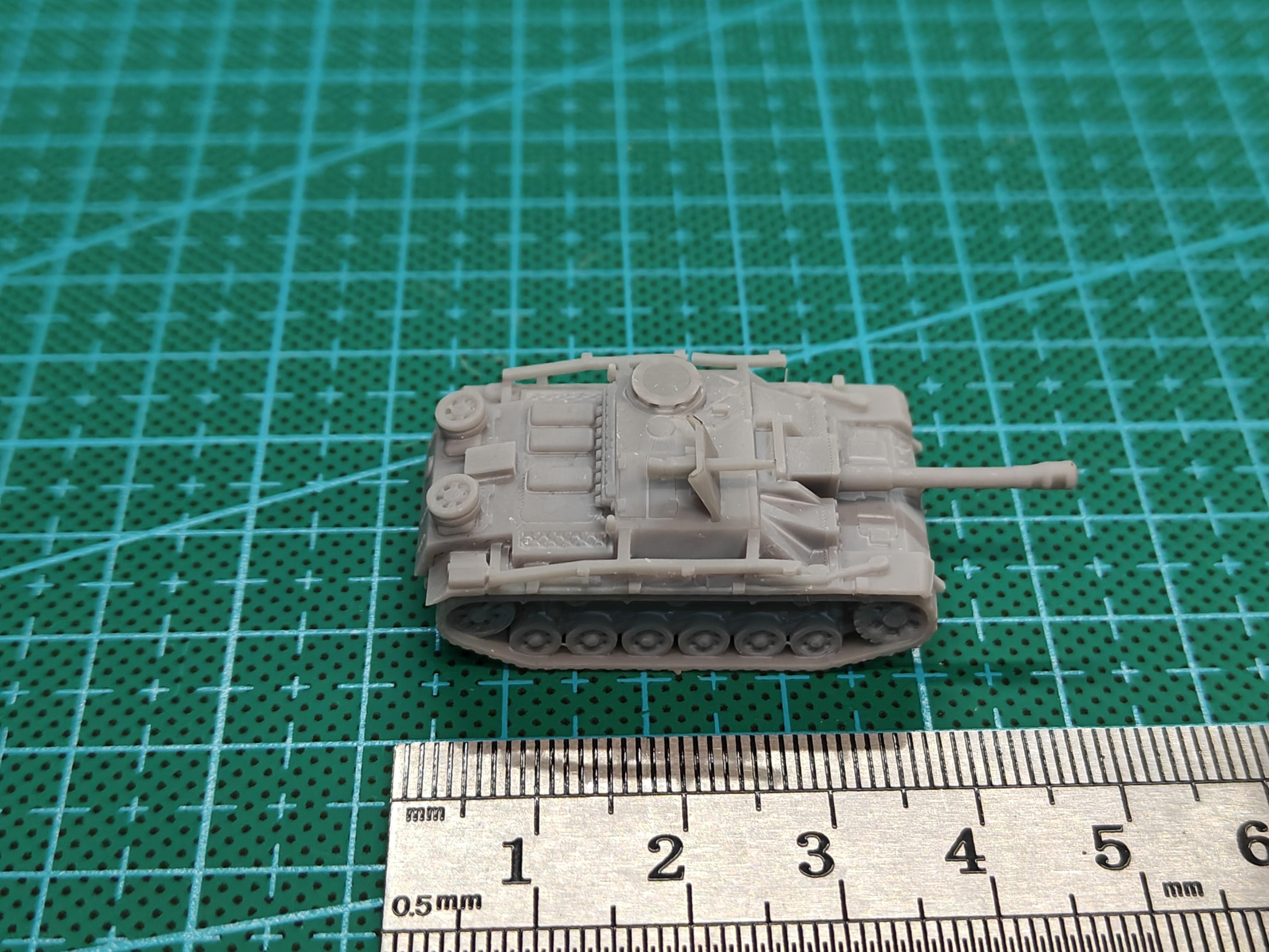 1/144 Scale Sturmgeschütz III  – Model Kit Zvezda Bewertung und Preis